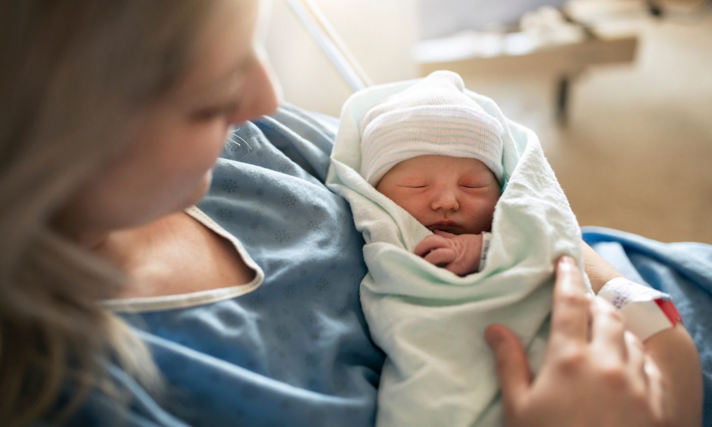 Die Geburt kann von Frau zu Frau ganz unterschiedlich erlebt werden. © pololia/Adobe Stock